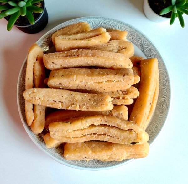 सूजी निमकी (Fry)